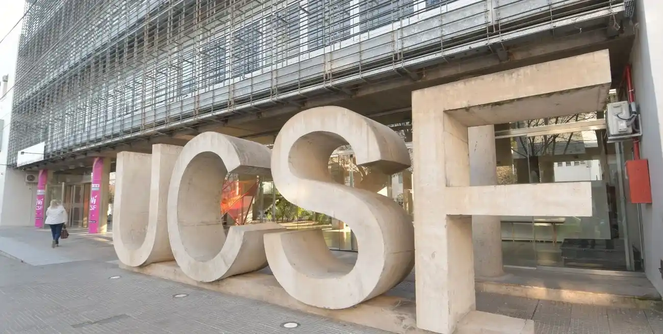 Universidad Católica de Santa Fe.
