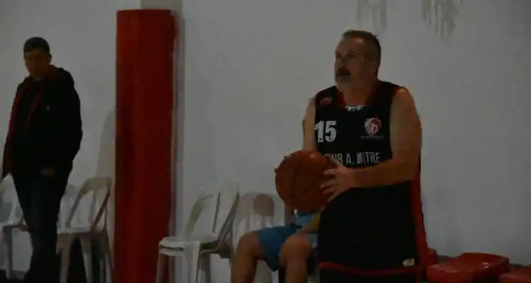 En +45, Mitre superó a Defensores Unidos de Zárate