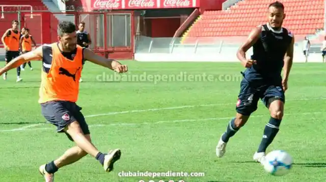 Gigliotti marcó su primer gol en el Rojo, que venció a Quilmes