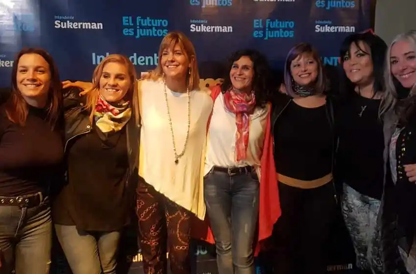 Alejandra Rodenas: «Vamos a esperar que se cuente hasta el último voto»