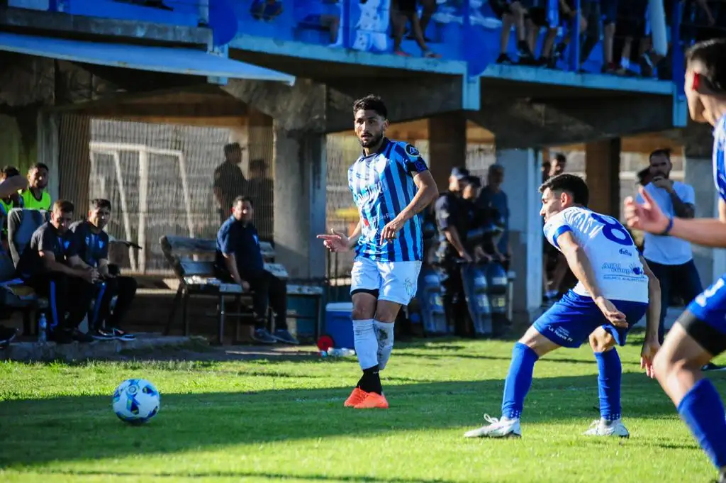 Tomando en cuenta que solamente clasifica el primero de la zona de tres equipos, el Decano necesitará al menos un empate para conseguir el pasaje de ronda.