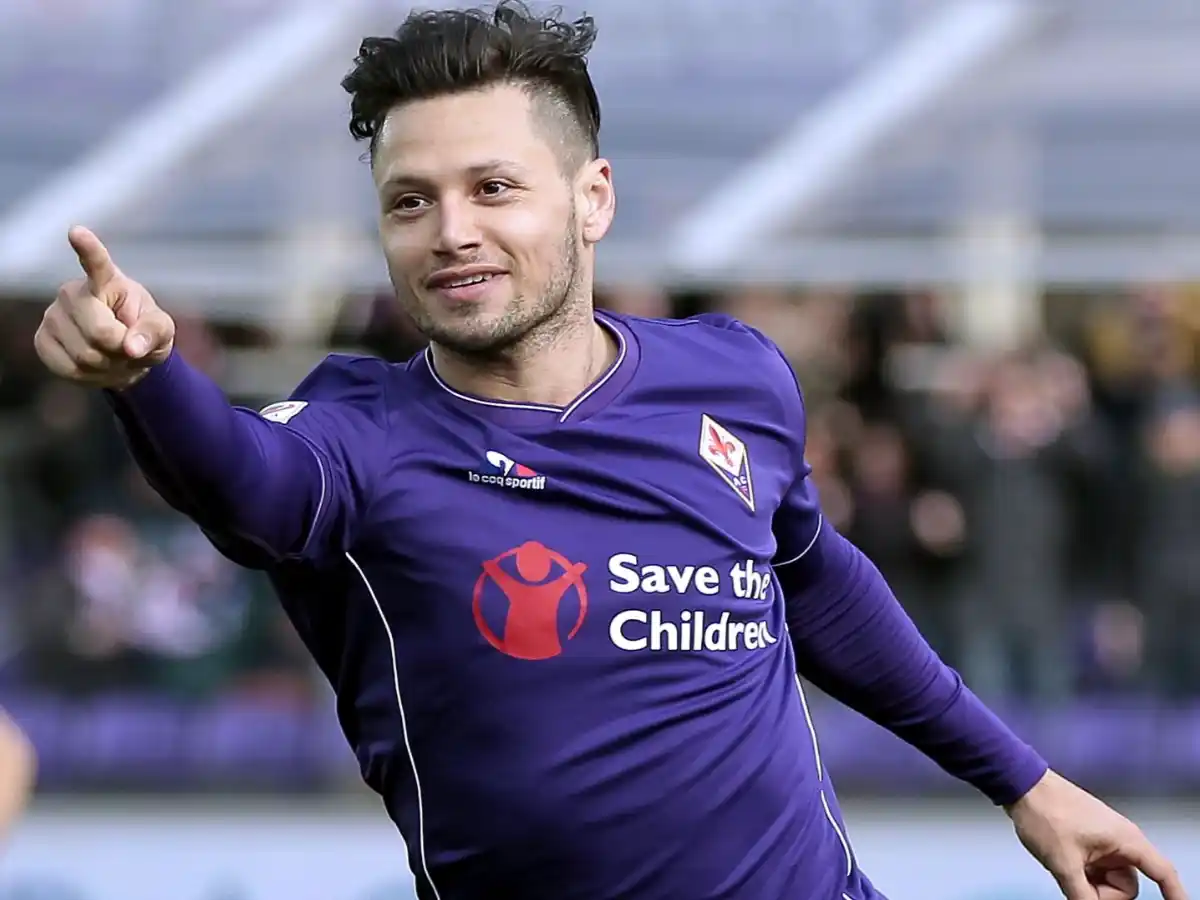 Mauro Zárate Jugaría en Inglaterra