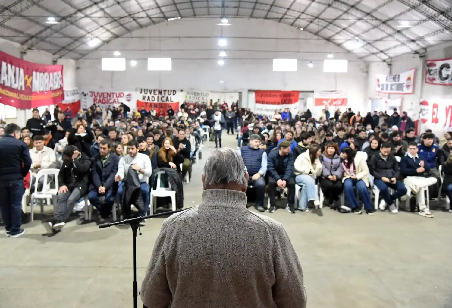 El intendente convocó a los jóvenes militantes a comprometerse con la construcción de “una Argentina más justa, más igualitaria y más libre”.