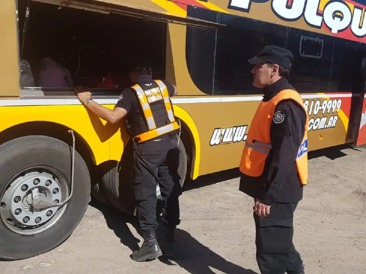 Lucha contra el narcotráfico: 603 "dealers" detenidos, más de 22 kilos de cocaína y 69 de marihuana incautados en una semana