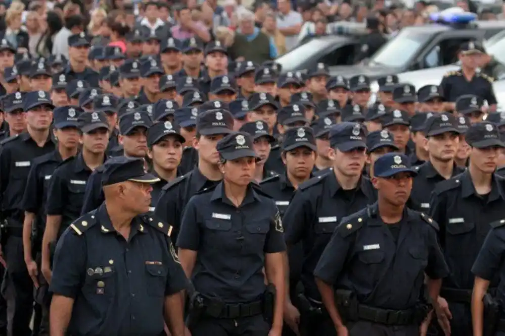 Irregularidades en la Policía Bonaerense: Más de 2 mil efectivos no presentaron sus declaraciones juradas