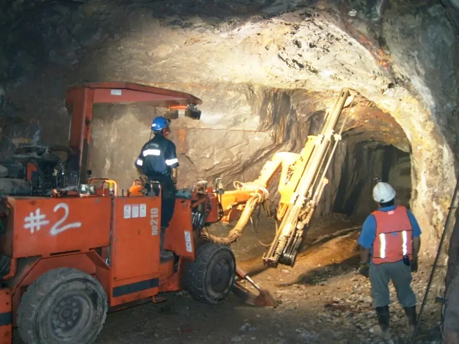 La producción minera creció en noviembre impulsada por el crudo y los minerales industriales