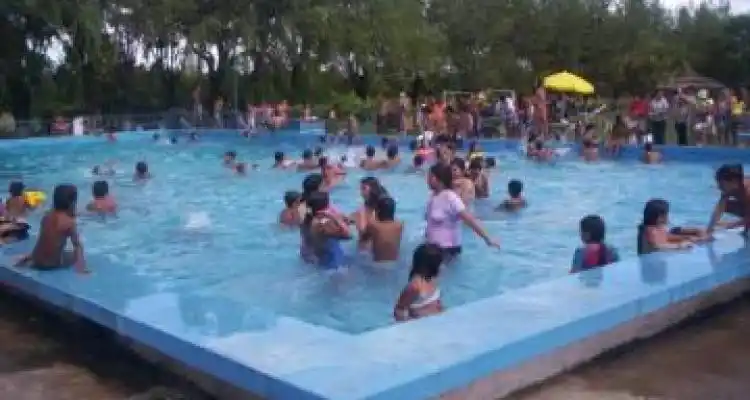 Una multitud acompañó el cierre en Santa Lucía