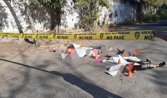 ¡GUERRA ENTRE BANDAS! Aparecen cinco muertos en carretera Panamericana