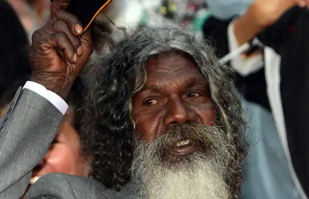 Fallece actor australiano Dalaithngu, recordado por «Cocodrilo Dundee»