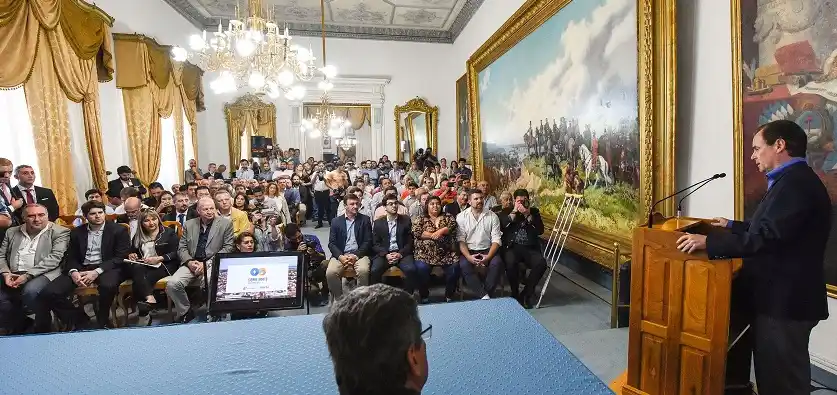 Abrieron los sobres de la licitación para obras de electricidad y gas