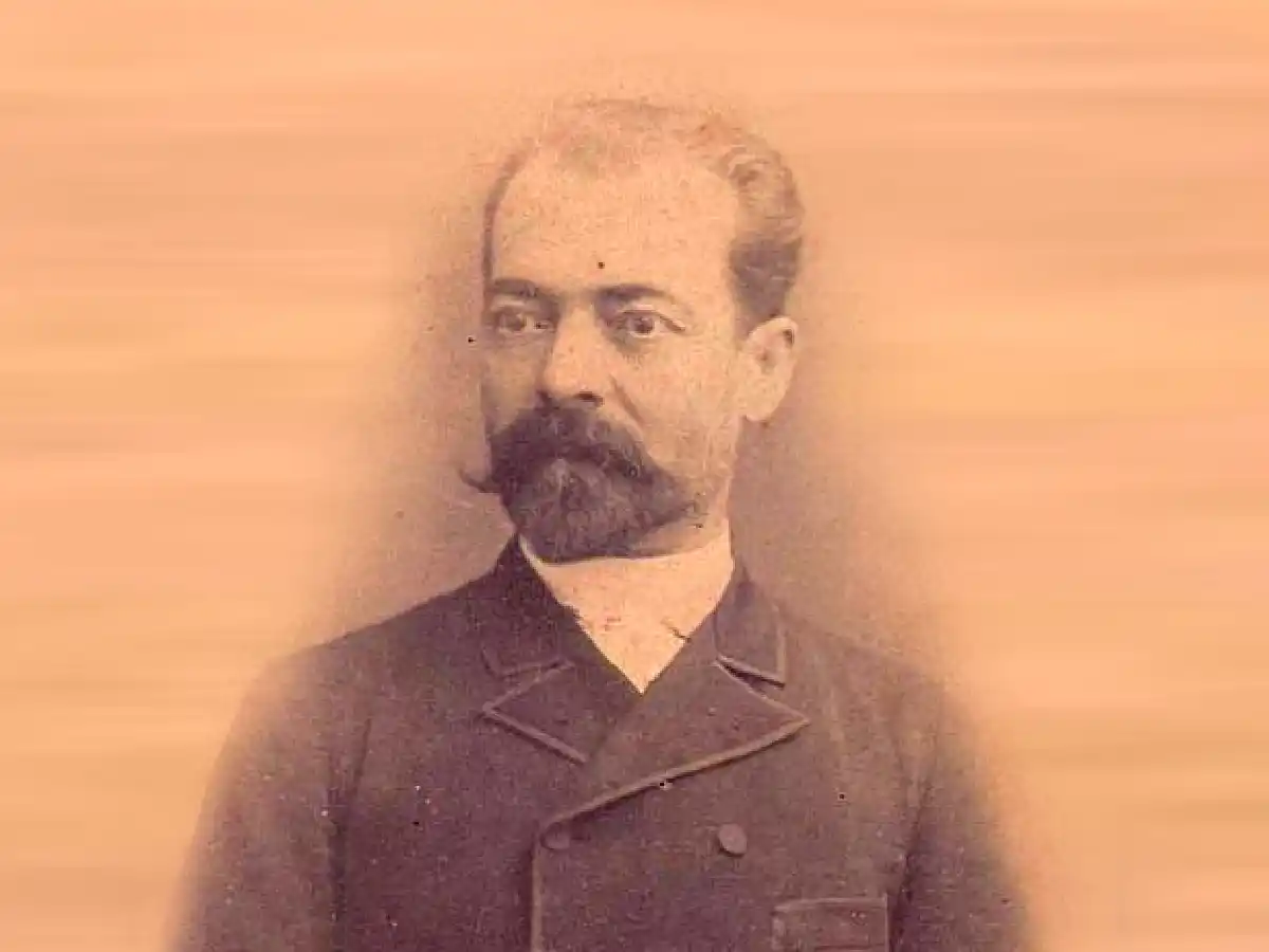 Iturraspe: San Francisco, la política y los amores 