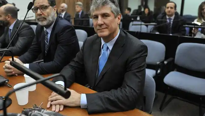 Boudou fue condenado a 5 años y 10 meses de prisión y quedó detenido