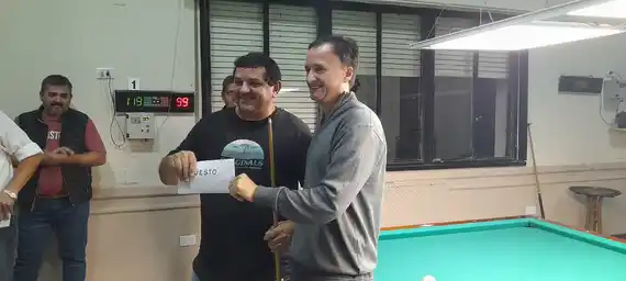 Roberto Villabona se adjudicó el torneo "Amistad" en el Jockey Club Gualeguay