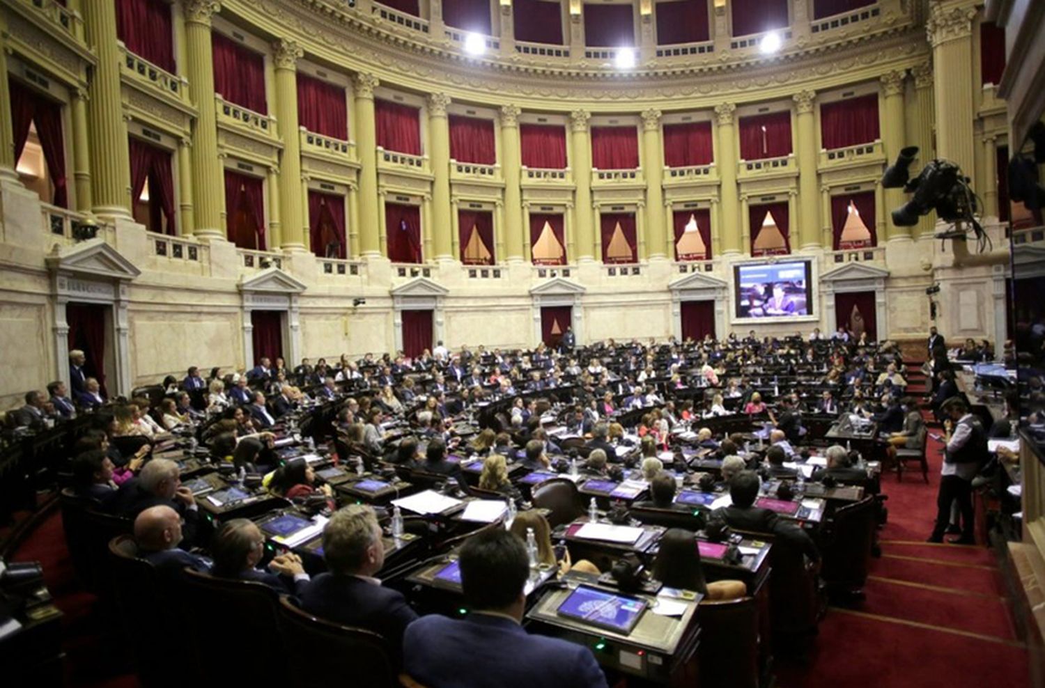 La nueva ley de VIH fue aprobada en Diputados por amplia mayoría: solo 8 legisladores se opusieron