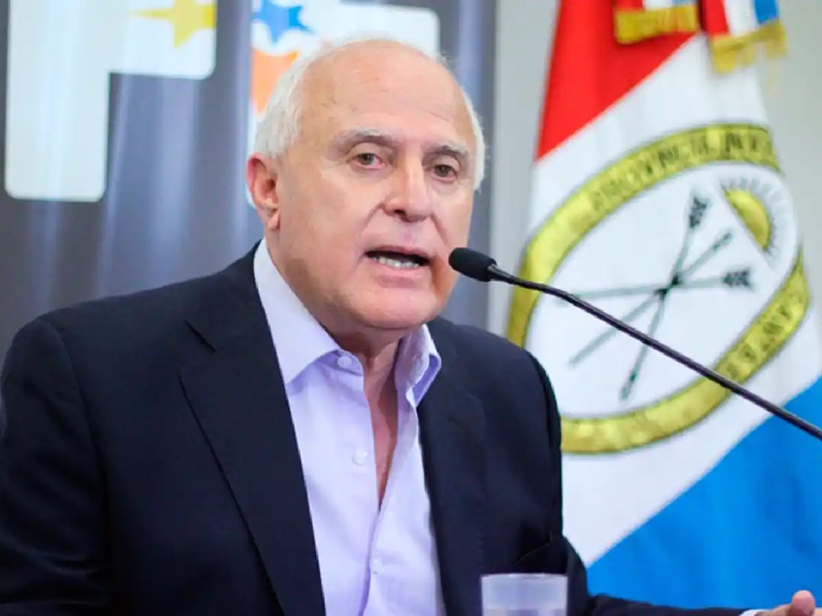 Llaman a consulta popular para reformar la constitución en Santa Fe