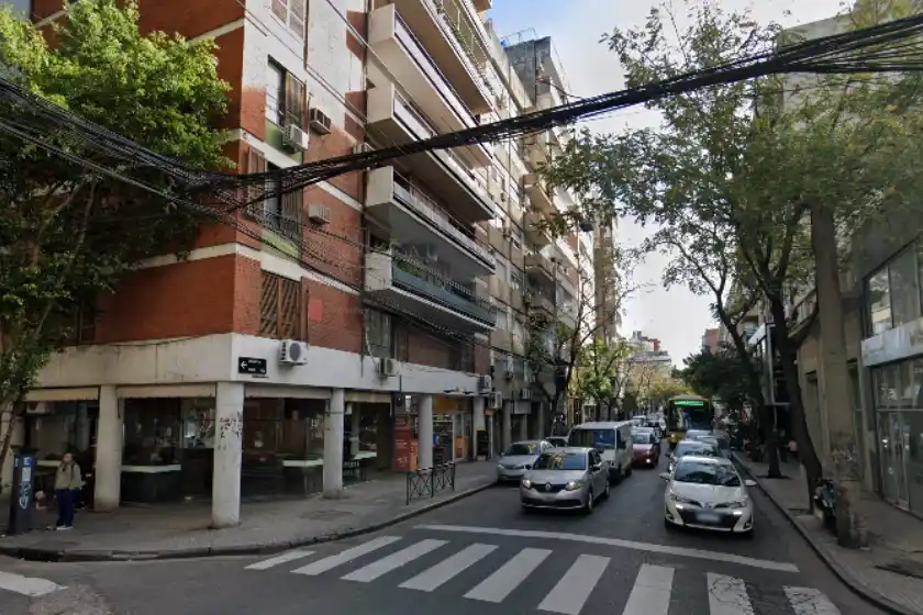 Intentó robarle a la empleada de un comercio y fue detenido en el centro de Rosario