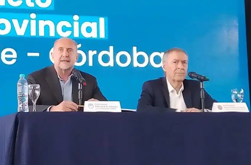 Junto a Schiaretti, Perotti abrió ofertas para la primera etapa del acueducto entre Santa Fe y Córdoba