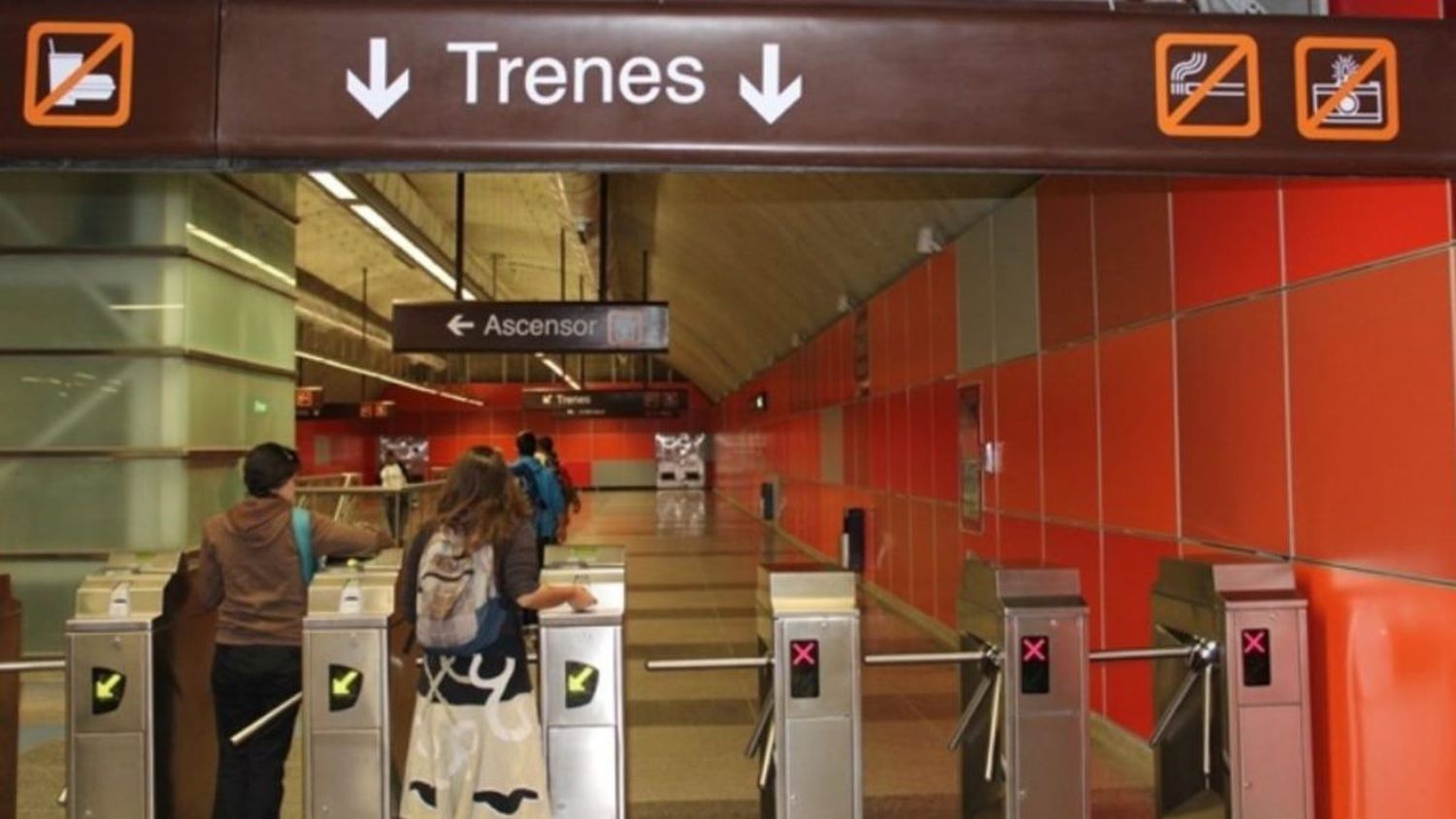 HASTA EL PASAJE DEL METRO SUBE, menos los salarios: boleto se incrementa en un 100 %