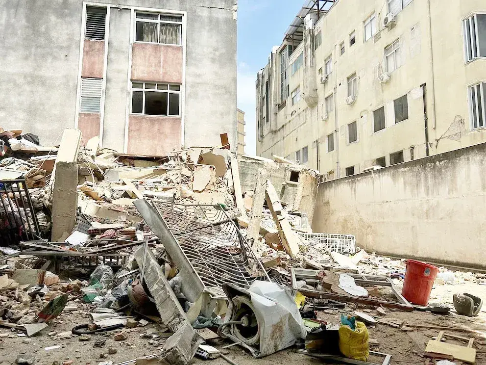 Caos tras el sismo en Venezuela: hospitales colapsados, edificios derrumbados y miles de personas sin localizar