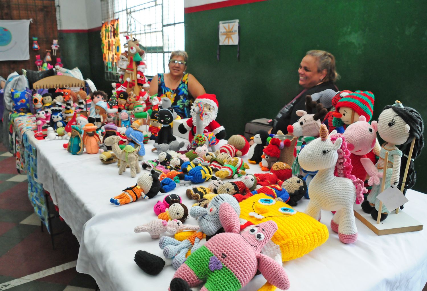 Conoce la "Expo Creativa" que se realizó en el mini gimnasio de Unión y Progreso