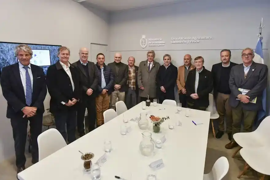 Reunión Mesa de Enlace y Caputo en la exposición rural de Palermo: “por ahora no hay nada”