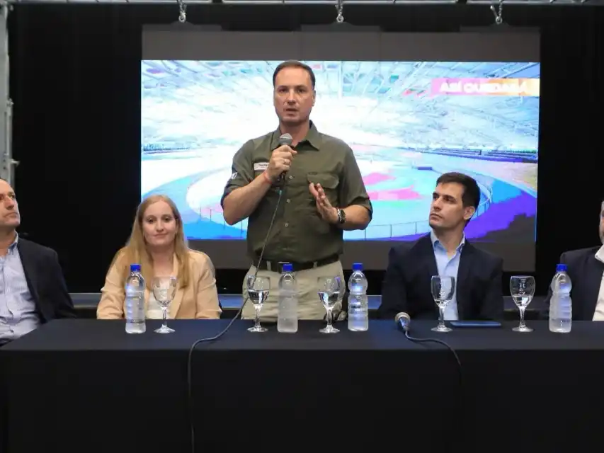 La Provincia invierte más de 90 millones de dólares en estas y otras obras en esas ciudades, “que dejarán un legado para las próximas generaciones”, dijo el ministro de Obras Públicas, Lisandro Enrico.