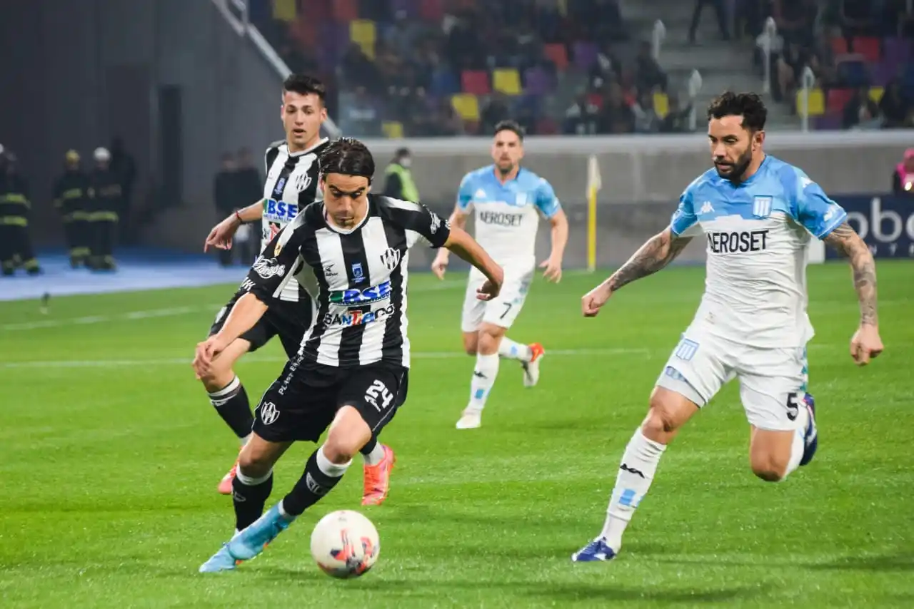 González Metilli no pudo pesar en el ataque de Central Córdoba.