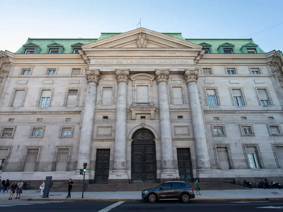 Anuncian el cierre de 60 sucursales del Banco Nación en todo el país