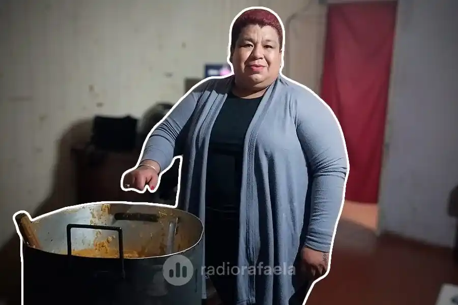 La olla popular de barrio Güemes no descansa: “Es darle a la gente lo que uno tiene, lo poco que tengo se lo doy”