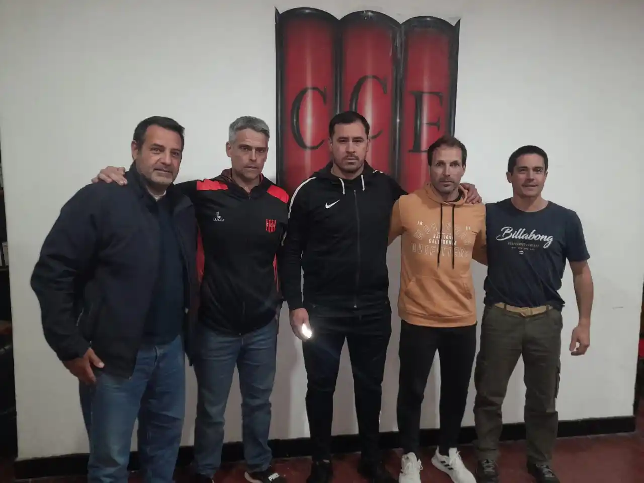 Leandro Álvarez fue presentado anoche en el club.