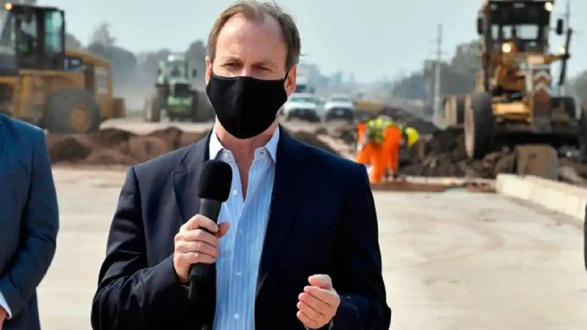 El gobernador Bordet señaló qué alumnos serán los primeros en volver a las aulas