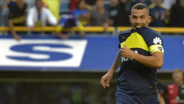 Menos estresado, Tevez gana más que Messi y Cristiano