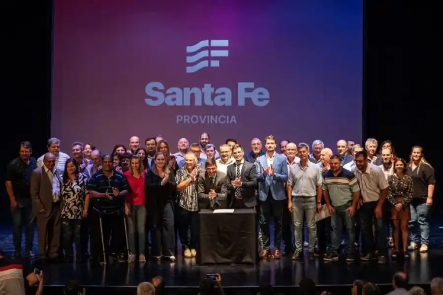 Firma de convenio programa “servicios locales de promoción y protección de derechos” en San Vicente