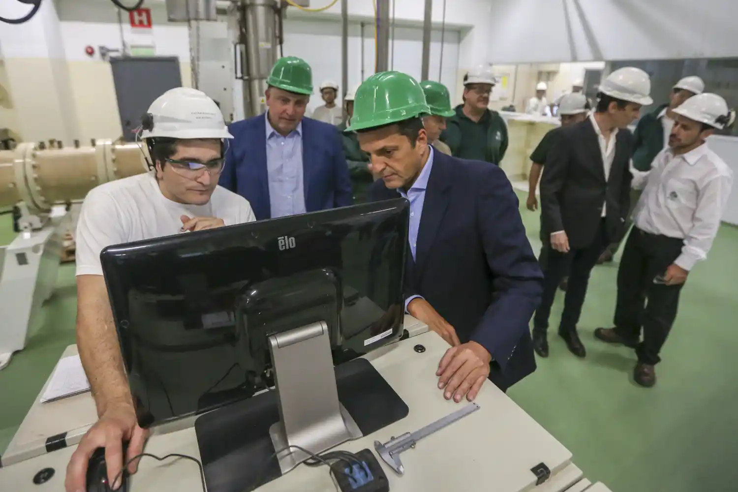 Massa se reunió con intendentes en Las Heras y llamó a "construir una alternativa con trabajo"