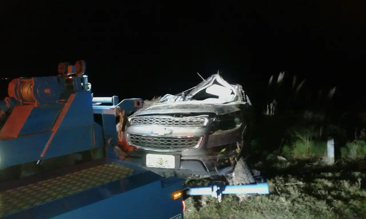 Despiste en la ruta 136: una pareja y una menor, hospitalizados 