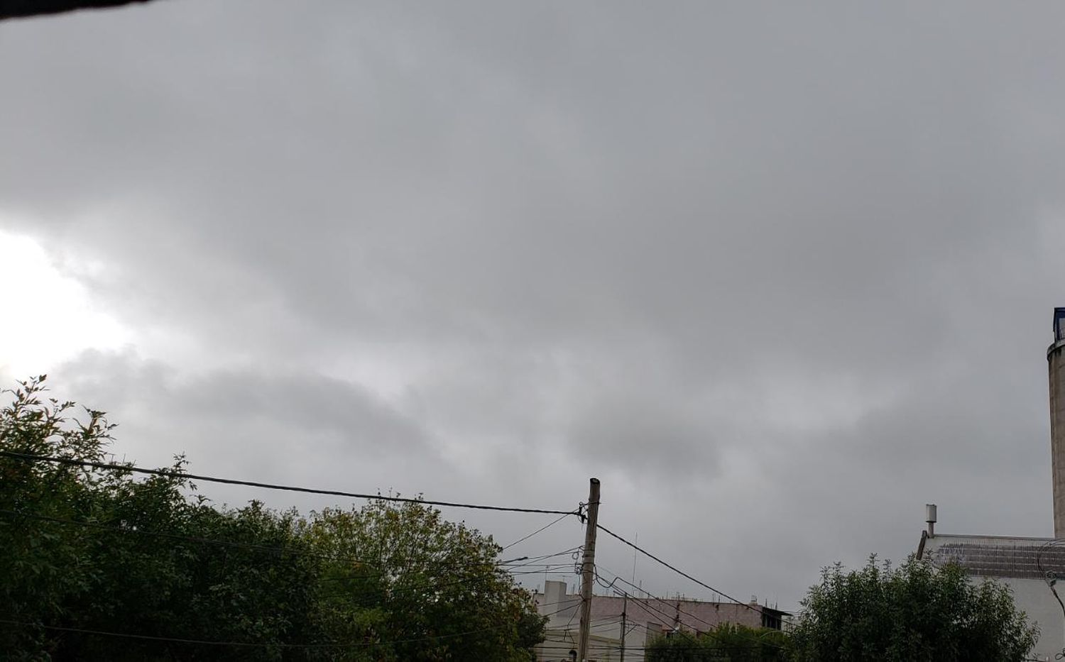 Las condiciones inestables continúan aunque estaría mejorando el sábado por la mañana