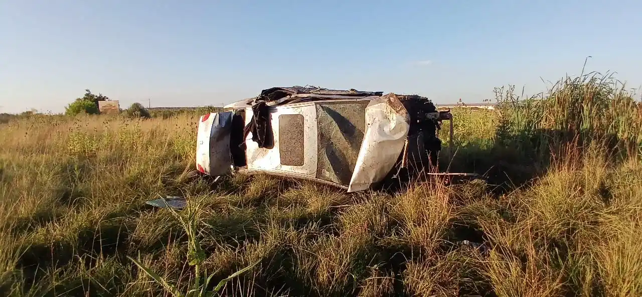 El vehículo terminó volcado sobre la banquina de la Ruta 36.