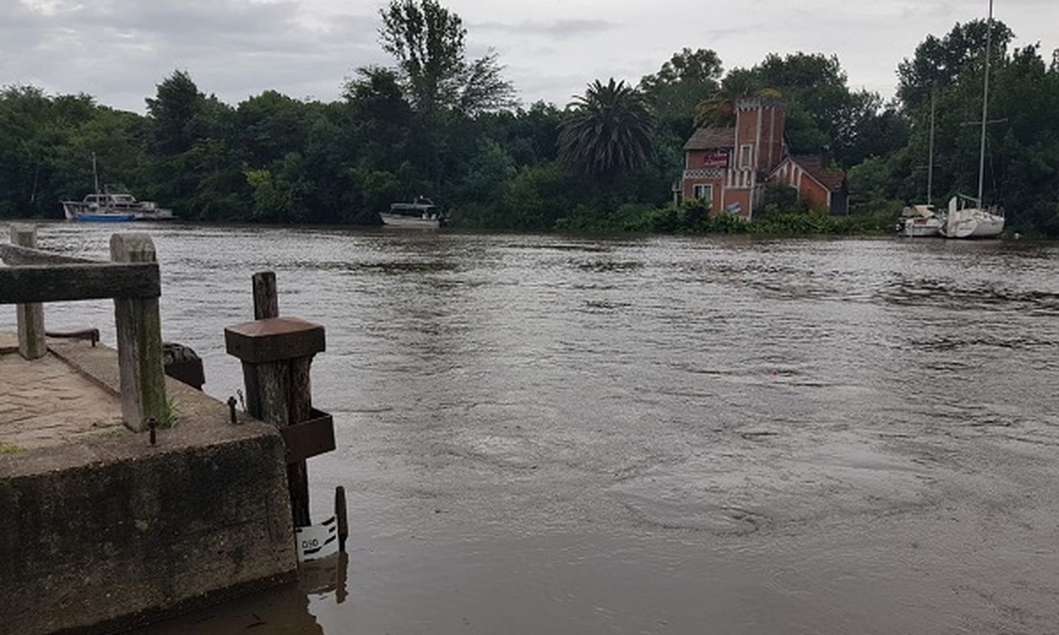 Tras un fuerte repunte, el río está en 4.26: hay nuevos evacuados