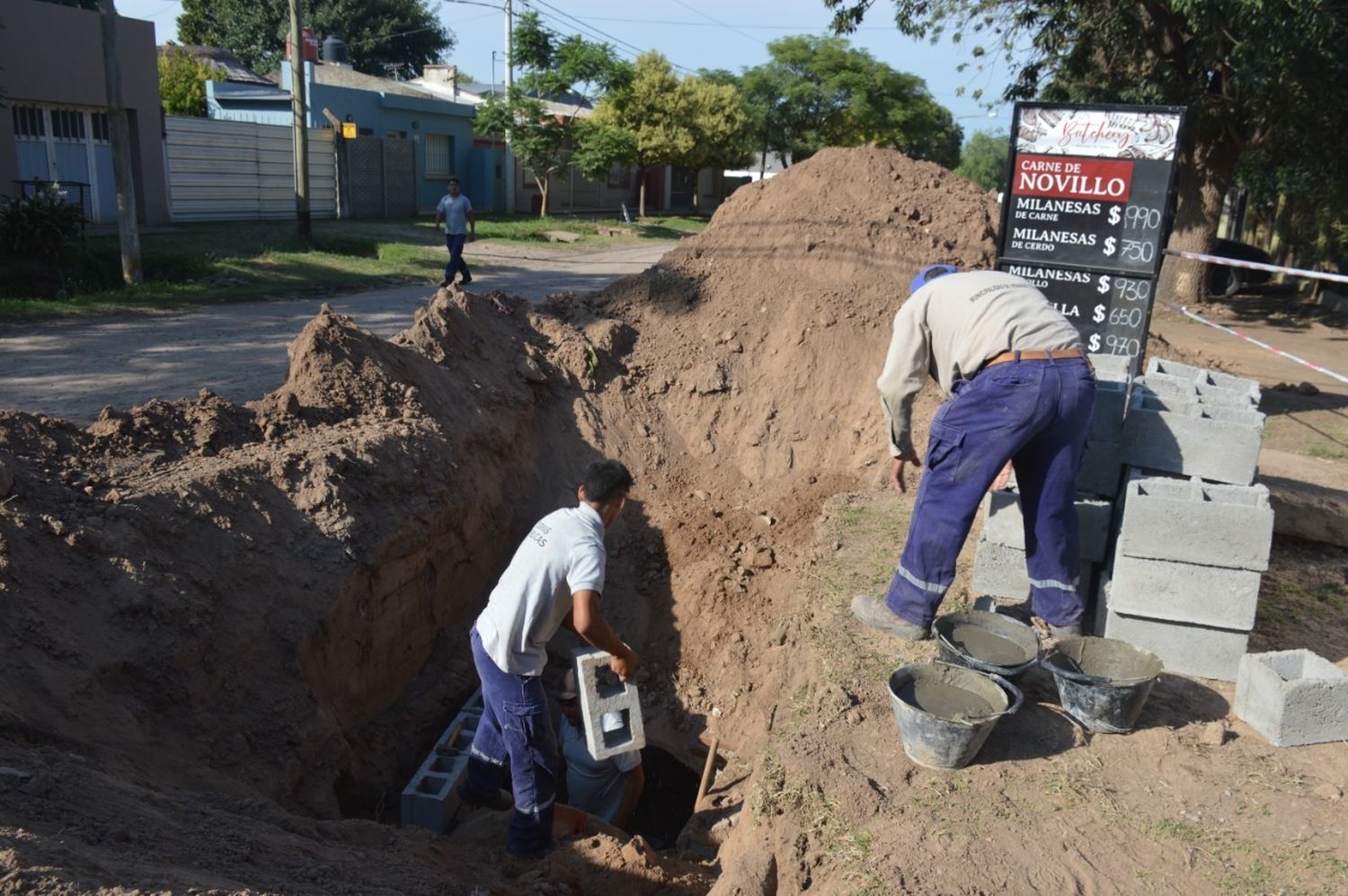 Conectan sumideros a desagües en Pueyrredón y Monteagudo