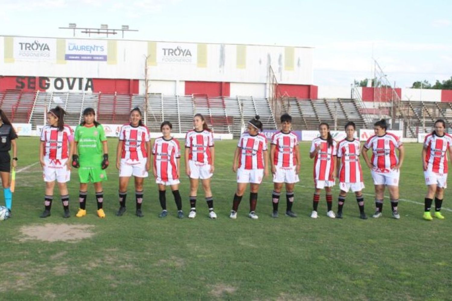 9 de Julio y Atlético frente a frente en la semifinal del Absoluto femenino