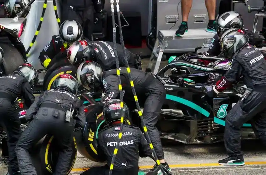 Reportan un caso positivo de coronavirus en el equipo Mercedes