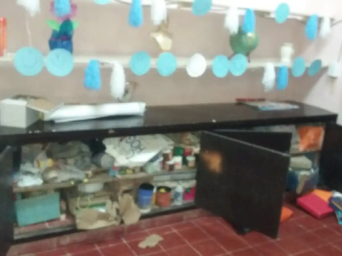 Desvalijan escuela rural cerca de Devoto 