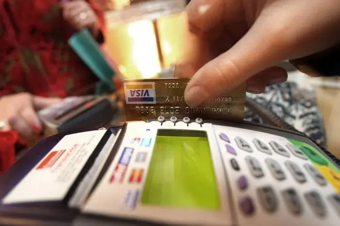 BCRA recorta a ocho días  el plazo para que pequeños  comercios cobren ventas  con tarjeta de crédito