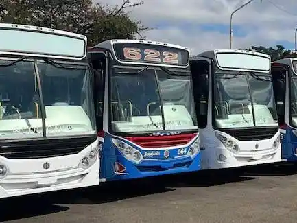 Paro de colectivos: apuñalaron en la cara a un chófer y seis líneas de La Matanza suspendieron su servicio