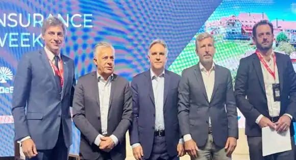 Frigerio expuso sobre desarrollo y asegurabilidad en el Insurance Week 2025