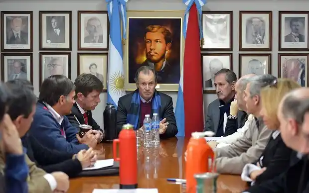 Palmares: el Gobernador acordó acciones con los intendentes 