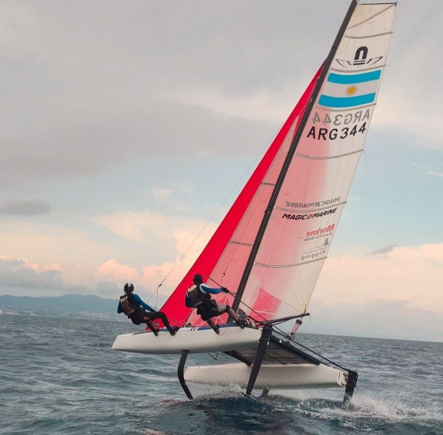El presente y futuro de nacra 17: Dante Cittadini entrena en Barcelona y concentrará con Eugenia Bosco