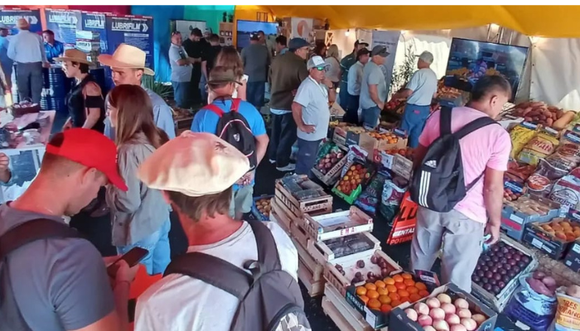 Con mermeladas, cítricos y regionales, San Pedro presentó su stand en Expoagro
