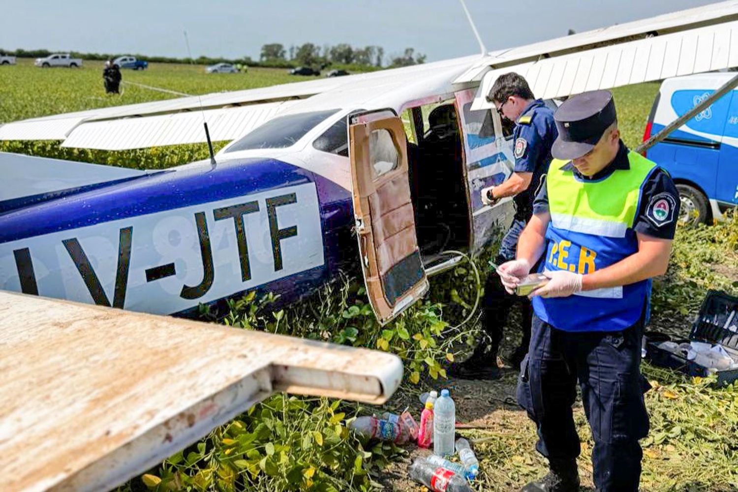 Identificaron al propietario de la avioneta abandonada en San Gustavo