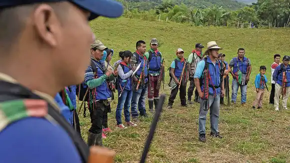 ¡INDÍGENAS RETAN A PETRO! Dicen que no saldrán de las invasiones
